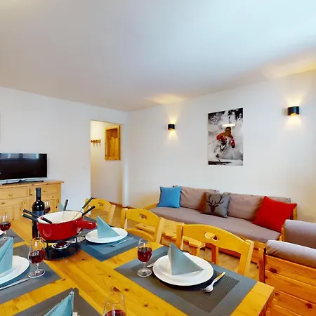Pracondu 2 308 - Outdoor & Fun Charming Apartment